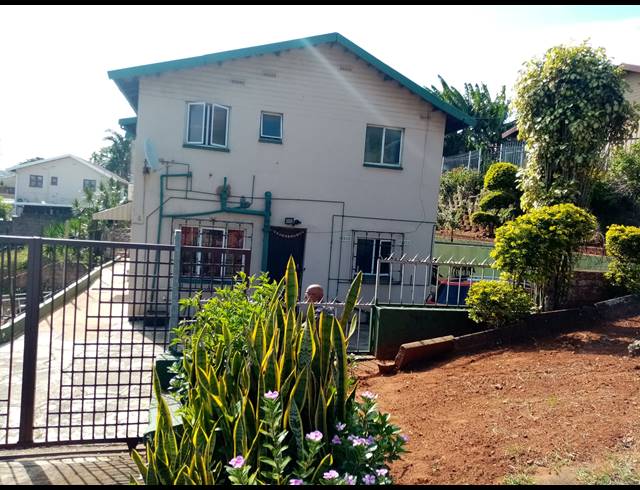 6 BEDROOM HOUSE FOR SALE IN MOBENI HEIGHTS